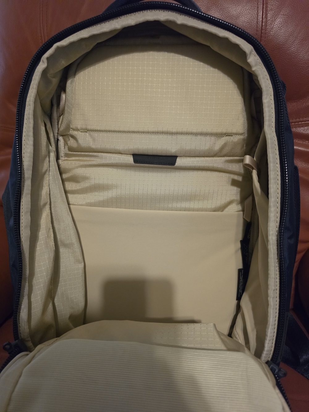Max EDC Backpack - Picture 2 of 9